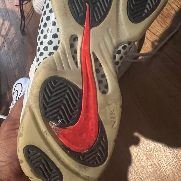 Orange and grey foam posits size 7 - Picture 3 of 3